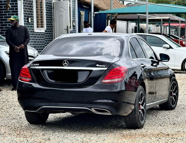 2016 KEYLESS MERCEDES BENZ C300 FOR SALE IN ABUJA