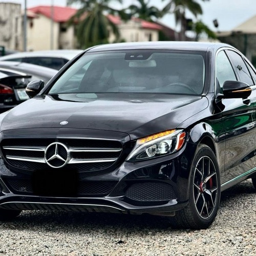 2016 KEYLESS MERCEDES BENZ C300 FOR SALE IN ABUJA