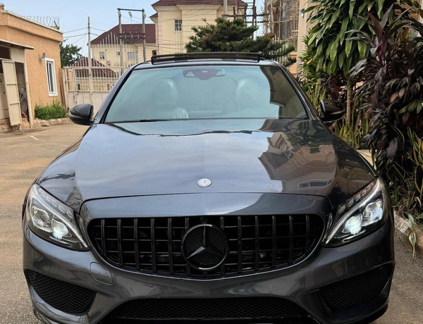 2016 KEYLESS MERCEDES BENZ C400 FULL OPTION FOR SALE
