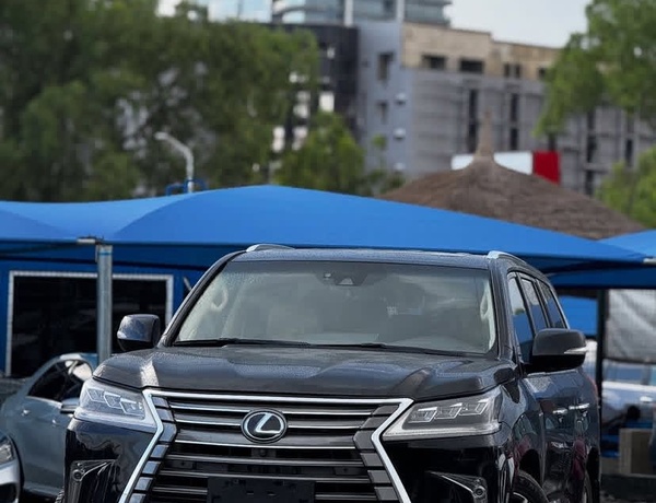 2016 LEXUS LX570 FOR SALE IN ABUJA