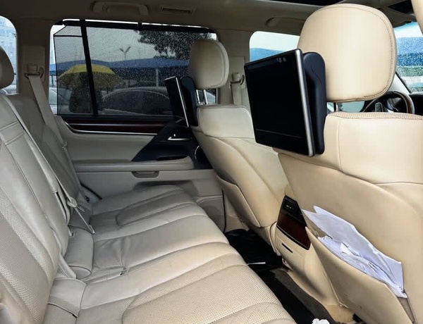 2016 LEXUS LX570 FOR SALE IN ABUJA