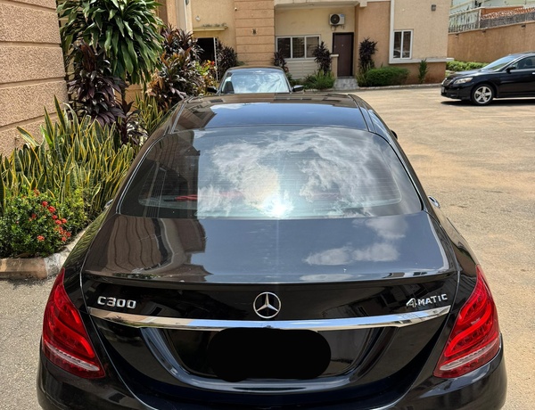 2016 MERCEDES BENZ C300 AMG TRIM FULL OPTION FOR SALE