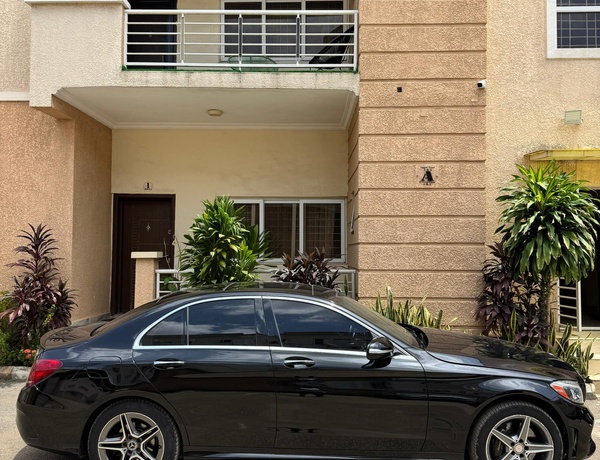 2016 MERCEDES BENZ C300 AMG TRIM FULL OPTION FOR SALE