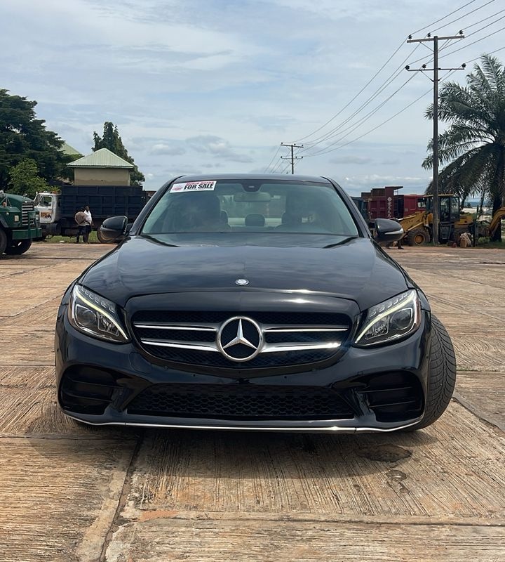 2016 Mercedes Benz C300 for Sale in Awka image