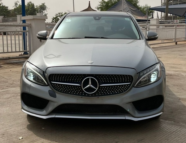 2016 MERCEDES BENZ C300 FULL OPTION FOR SALE