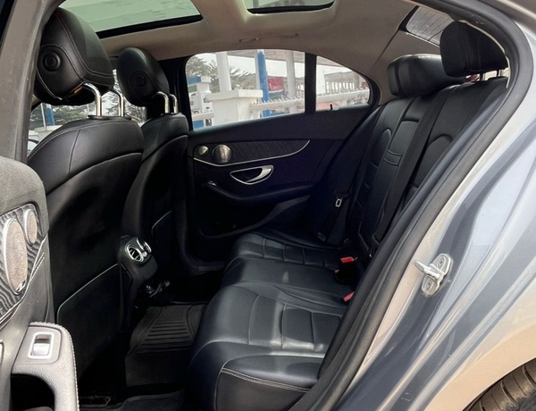 2016 MERCEDES BENZ C300 FULL OPTION FOR SALE