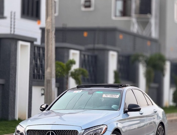 2016 MERCEDES BENZ C300 FULL OPTION FOR SALE