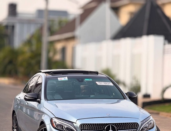 2016 MERCEDES BENZ C300 FULL OPTION FOR SALE
