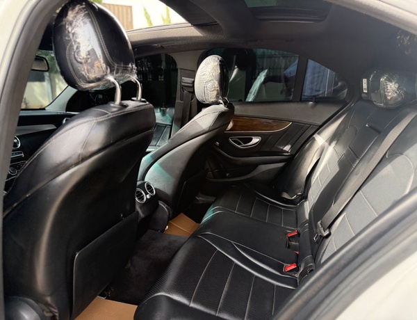 2016 MERCEDES BENZ C400 FULL OPTION AMG TRIM FOR SALE