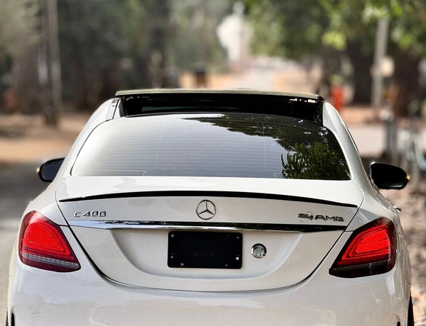 2016 MERCEDES BENZ C400 FULL OPTION AMG TRIM FOR SALE