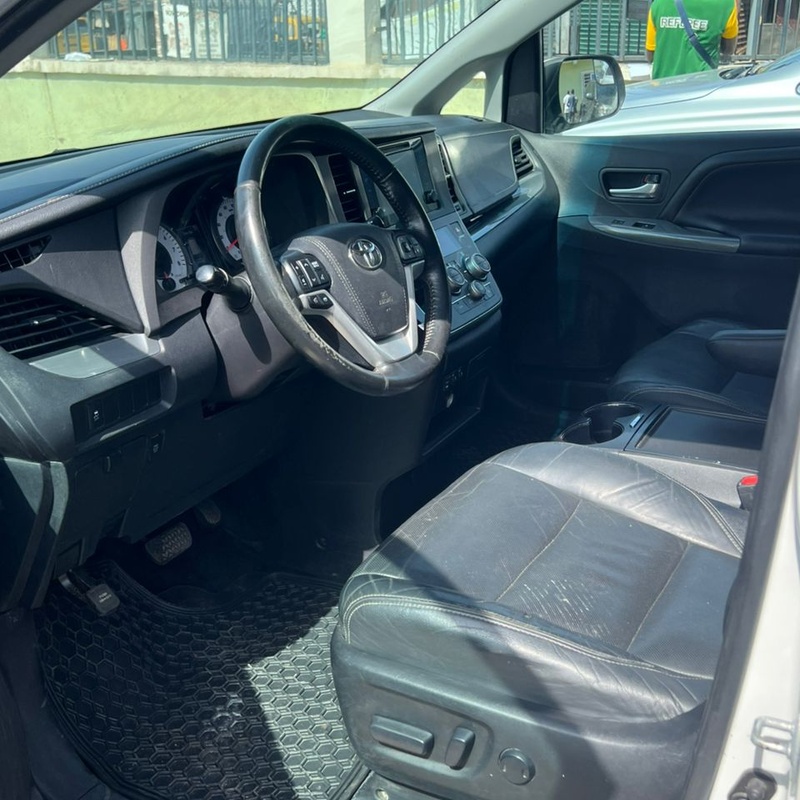 2016 TOYOTA SIENNA SPORT toks image