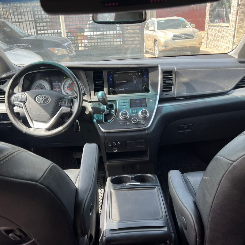2016 TOYOTA SIENNA SPORT toks image