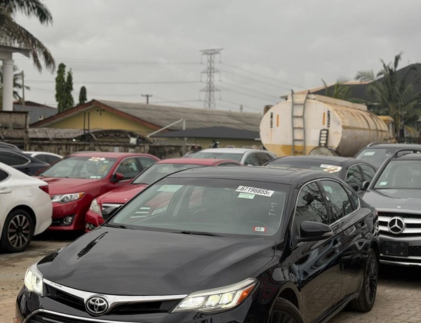 2016 TOYOTA AVALON TOURING  FOREIGN USED IN LAGOS
