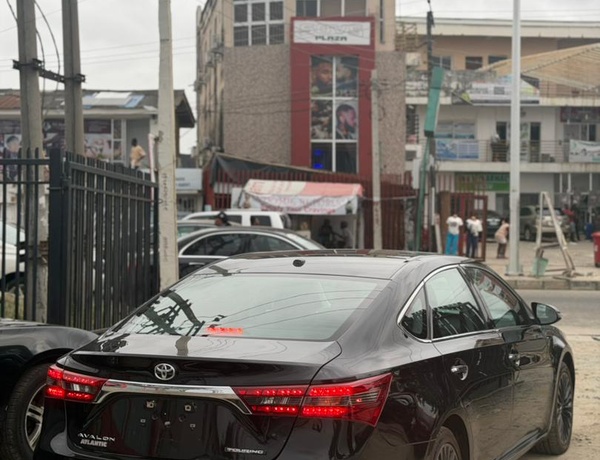 2016 TOYOTA AVALON TOURING  FOREIGN USED IN LAGOS