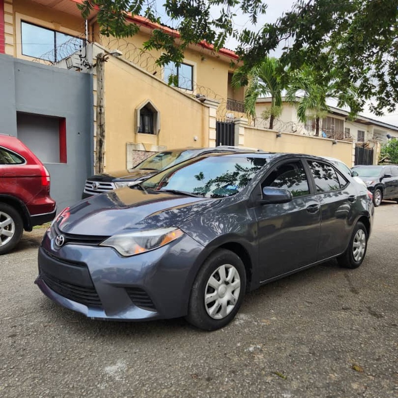 2016 Toyota Corolla LE Tokunbo for Sale In Lagos image