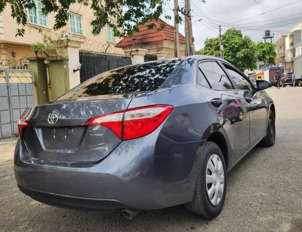2016 Toyota Corolla LE Tokunbo for Sale In Lagos