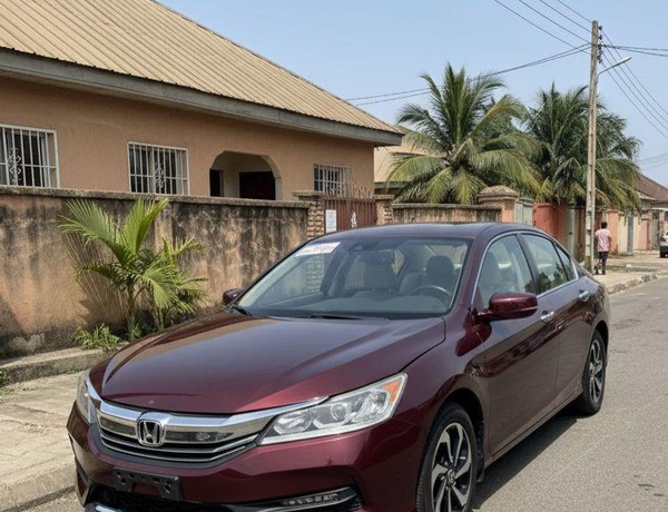 2016 UPGRADED KEYLESS HONDA ACCORD V6 FOR SALE IN KADUNA
