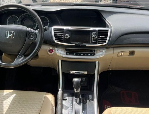 2016 UPGRADED KEYLESS HONDA ACCORD V6 FOR SALE IN KADUNA