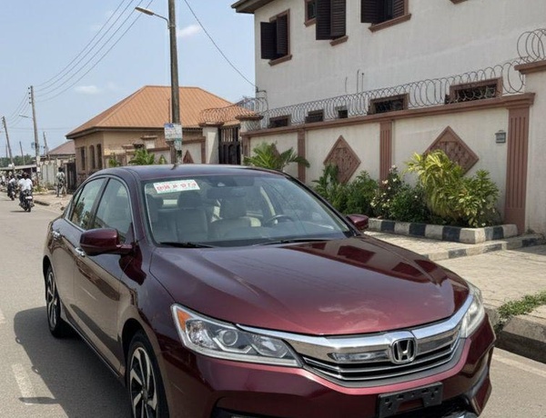 2016 UPGRADED KEYLESS HONDA ACCORD V6 FOR SALE IN KADUNA