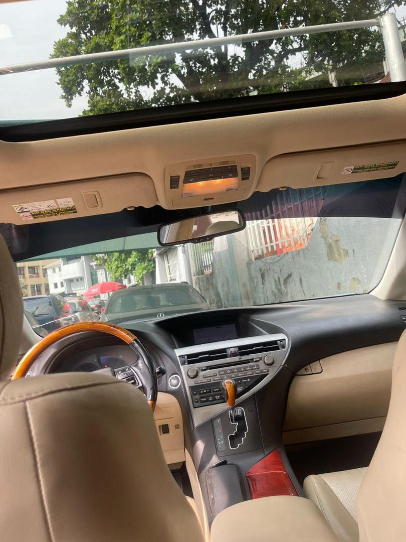 Car Image 4