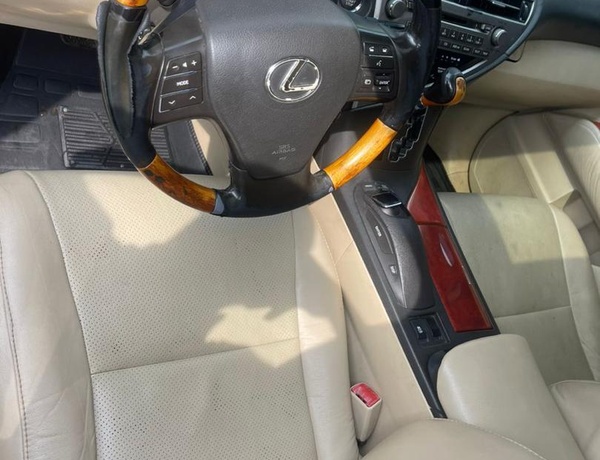 2016 UPGRADED LEXUS RX350 FOR SALE IN LAGOS