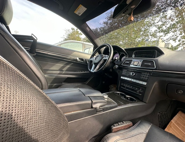 2017 E400 Mercedes Benz  Coupe for Sale In Abuja
