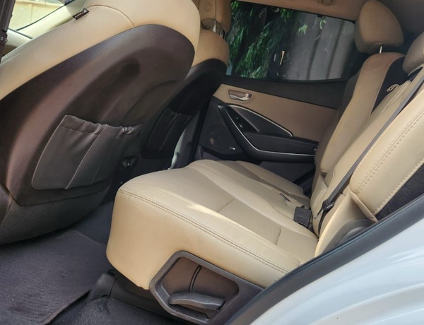 2017 HYUNDAI SANTAFE FULL OPTION FOR SALE IN KADUNA