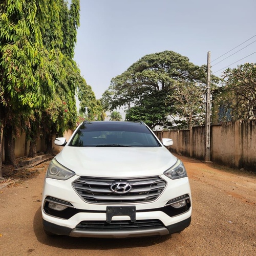 2017 HYUNDAI SANTAFE FULL OPTION FOR SALE IN KADUNA