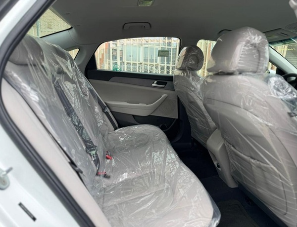2017 HYUNDAI SONATA FOR SALE IN ABUJA.