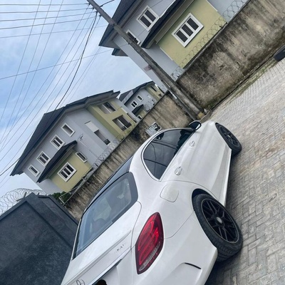 2017 MERCEDES BENZ C300 FOR SALE IN LAGOS