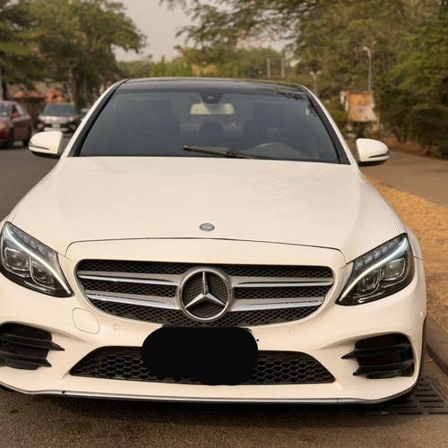 2017 MERCEDES BENZ C300 FULL OPTION FOR SALE IN ABUJA