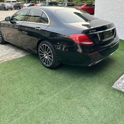 2017 MERCEDES BENZ E300 4MATIC FOR SALE IN LAGOS