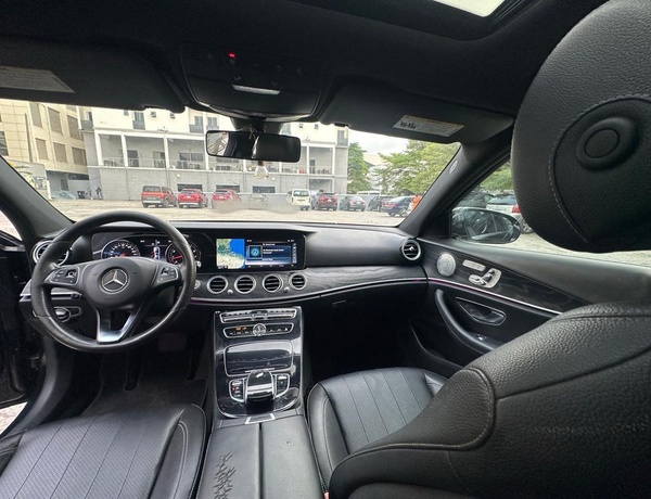 2017 MERCEDES BENZ E300 4MATIC FOR SALE IN LAGOS