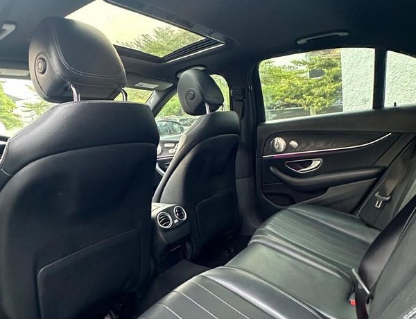 2017 MERCEDES BENZ E300 4MATIC FOR SALE IN LAGOS