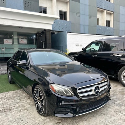 2017 MERCEDES BENZ E300 4MATIC FOR SALE IN LAGOS