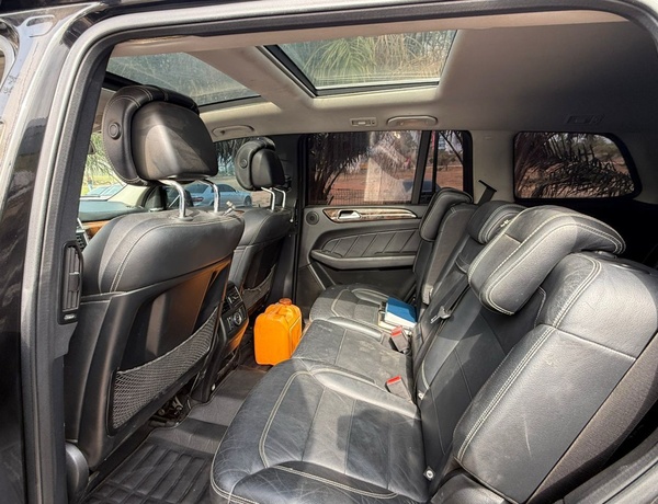 2017 MERCEDES BENZ GLS450 FULL OPTION FOR SALE