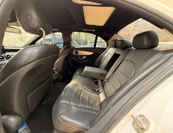 2017 MERCEDES BENZ  C300 FOR SALE IN ABUJA