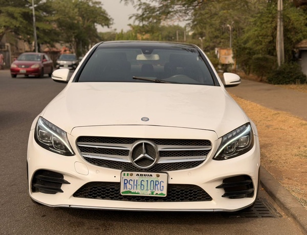 2017 MERCEDES BENZ  C300 FOR SALE IN ABUJA