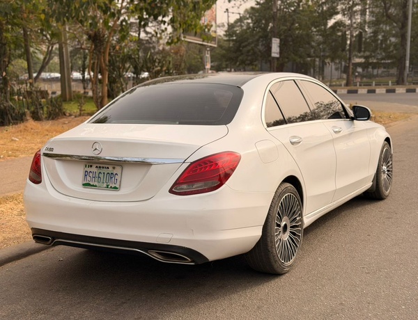 2017 MERCEDES BENZ  C300 FOR SALE IN ABUJA