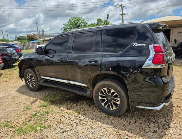 2017 TOYOTA LAND CRUISER PRADO VX.R FOR SALE IN ABUJA