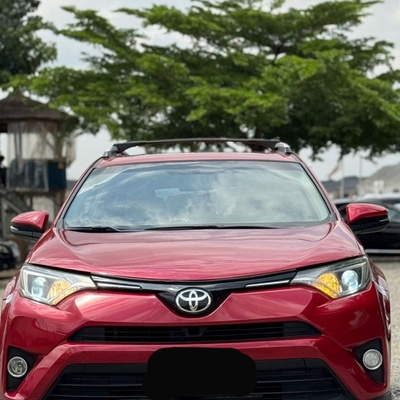 2017 TOYOTA RAV4 XLE FOR SALE