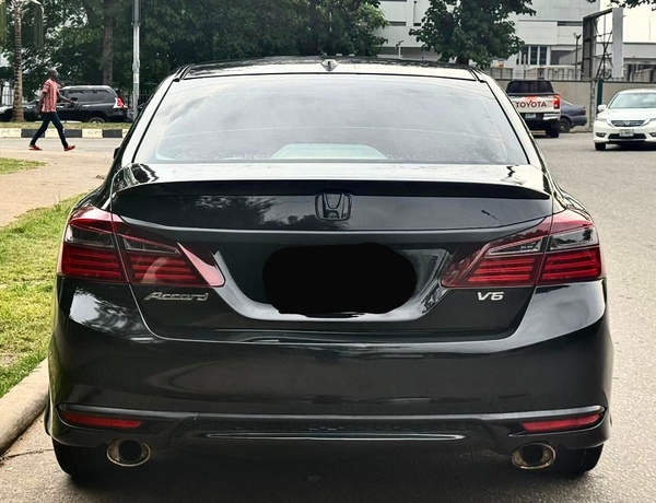 2017 UPGRADED HONDA ACCORD FOR SALE IN ABUJA