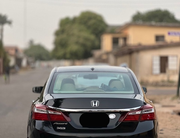 2017 UPGRADED HONDA ACCORD FULL OPTION FOR SALE