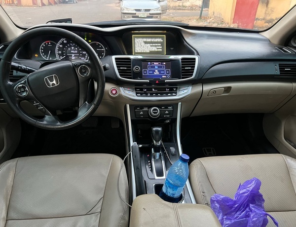 2017 UPGRADED HONDA ACCORD FULL OPTION FOR SALE