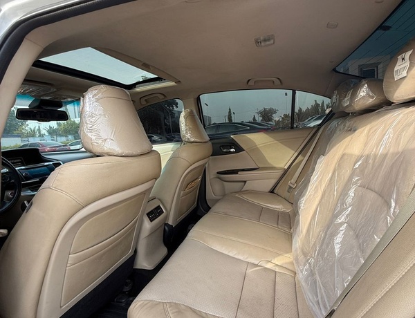 2017 UPGRADED HONDA ACCORD FULL OPTION FOR SALE