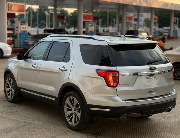 2018 FORD EXPLORER LIMITED FOR SALE IN ABUJA