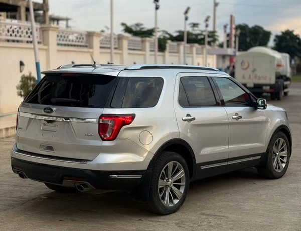 2018 FORD EXPLORER LIMITED FOR SALE IN ABUJA
