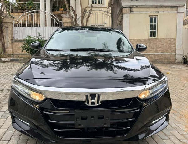 2018 GEAR-LESS HONDA ACCORD FULL OPTION FOR SALE
