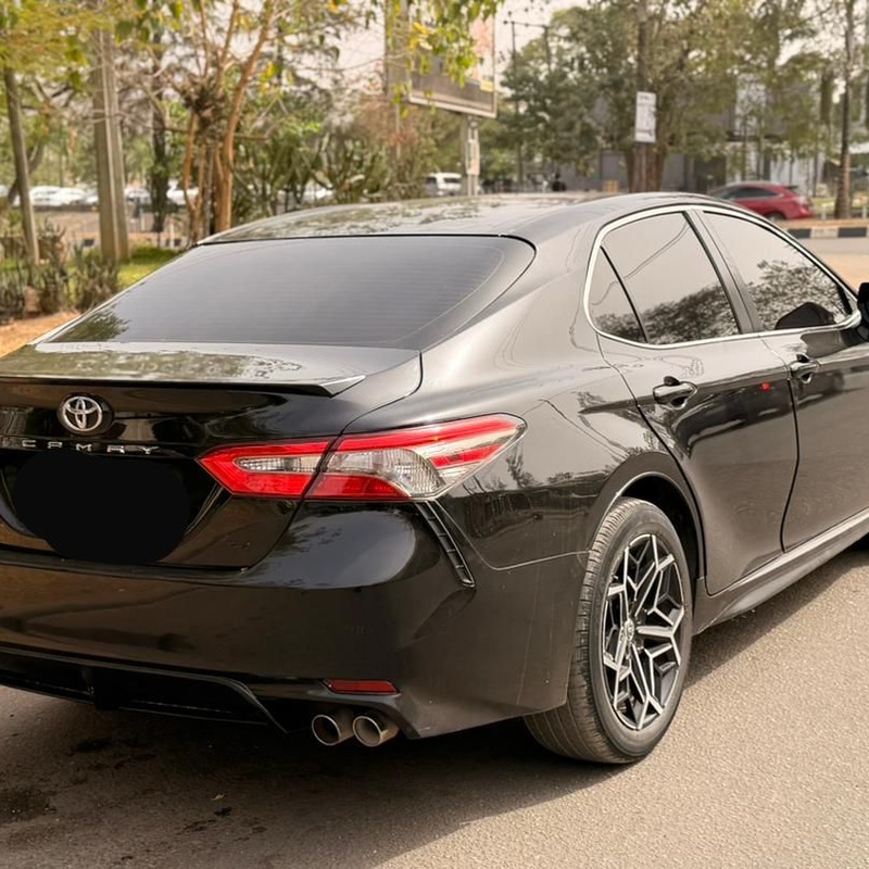 2018 KEYLESS TOYOTA CAMRY SE FOR SALE IN ABUJA image