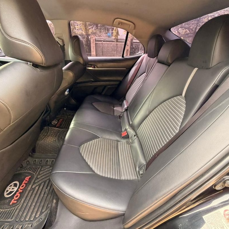 2018 KEYLESS TOYOTA CAMRY SE FOR SALE IN ABUJA image